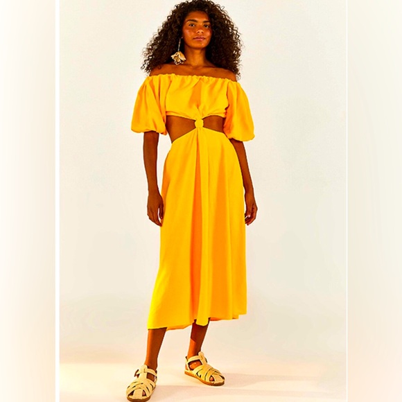 Farm Rio Maxi Dress in yellow with elasticized neckline size L NWT Gorgeous! - Picture 1 of 6